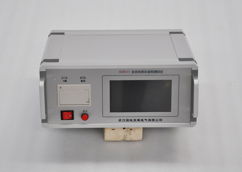 全自動變比組別測試儀正面