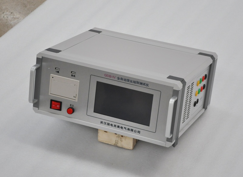 全自動變比組別測試儀側面