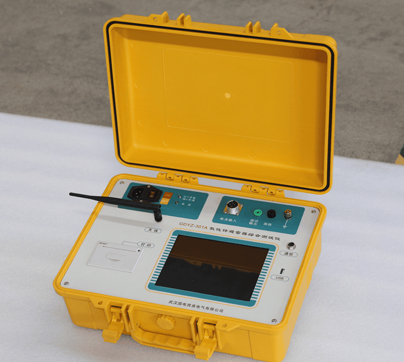 氧化鋅避雷器綜合測試儀實物圖