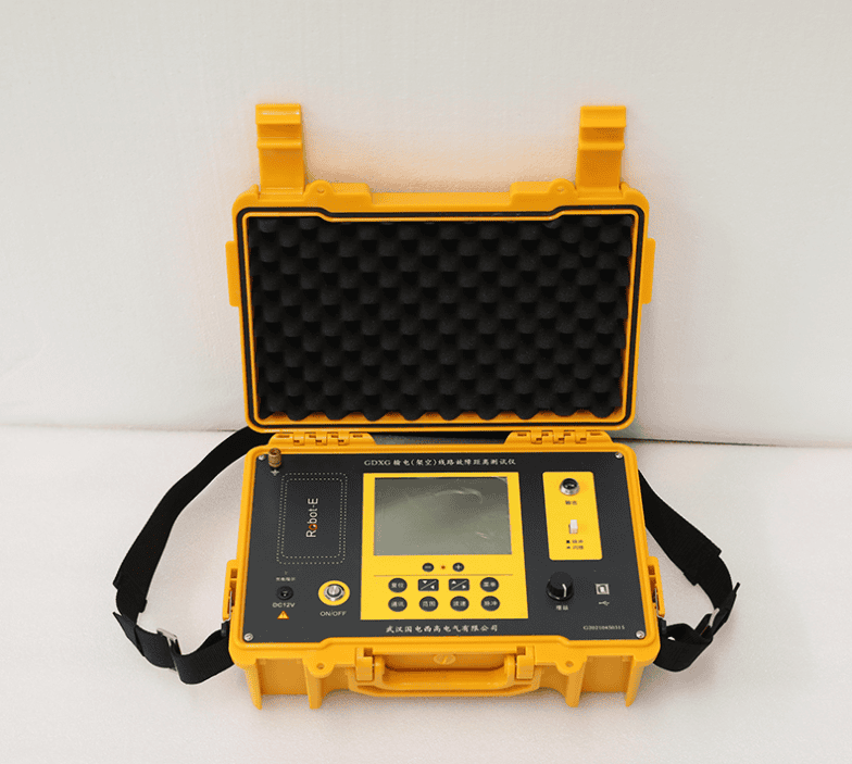 輸電(架空)線路故障距離測(cè)試儀實(shí)物圖