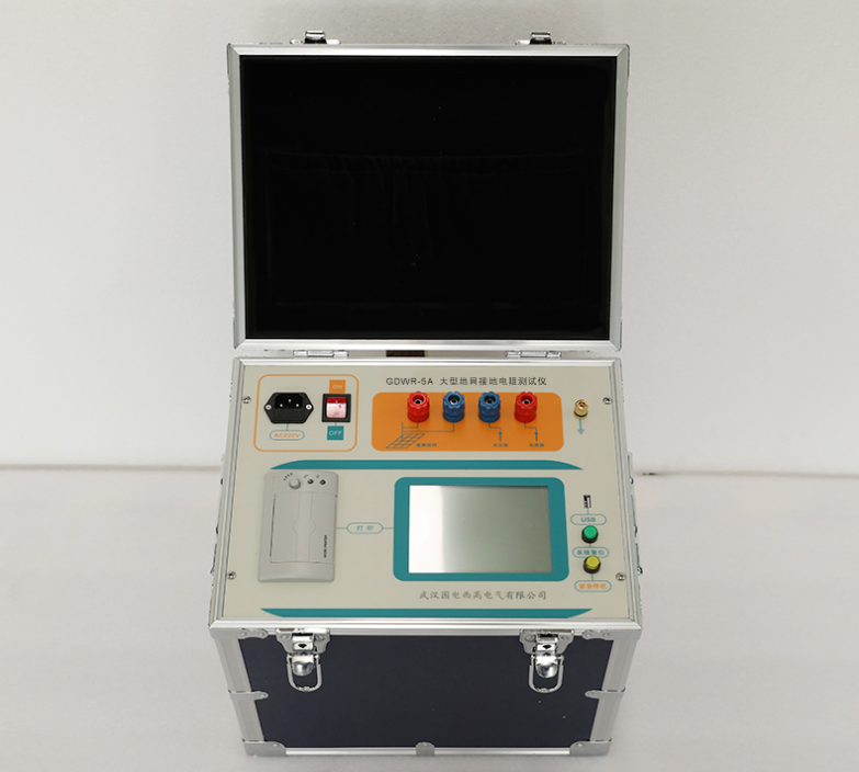 大型地網(wǎng)接地電阻測(cè)試儀實(shí)物圖