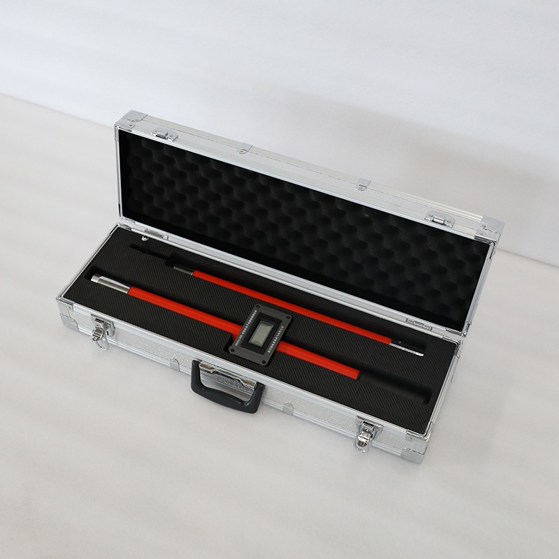 發(fā)電機定子線圈端部表面電位測量儀實物圖